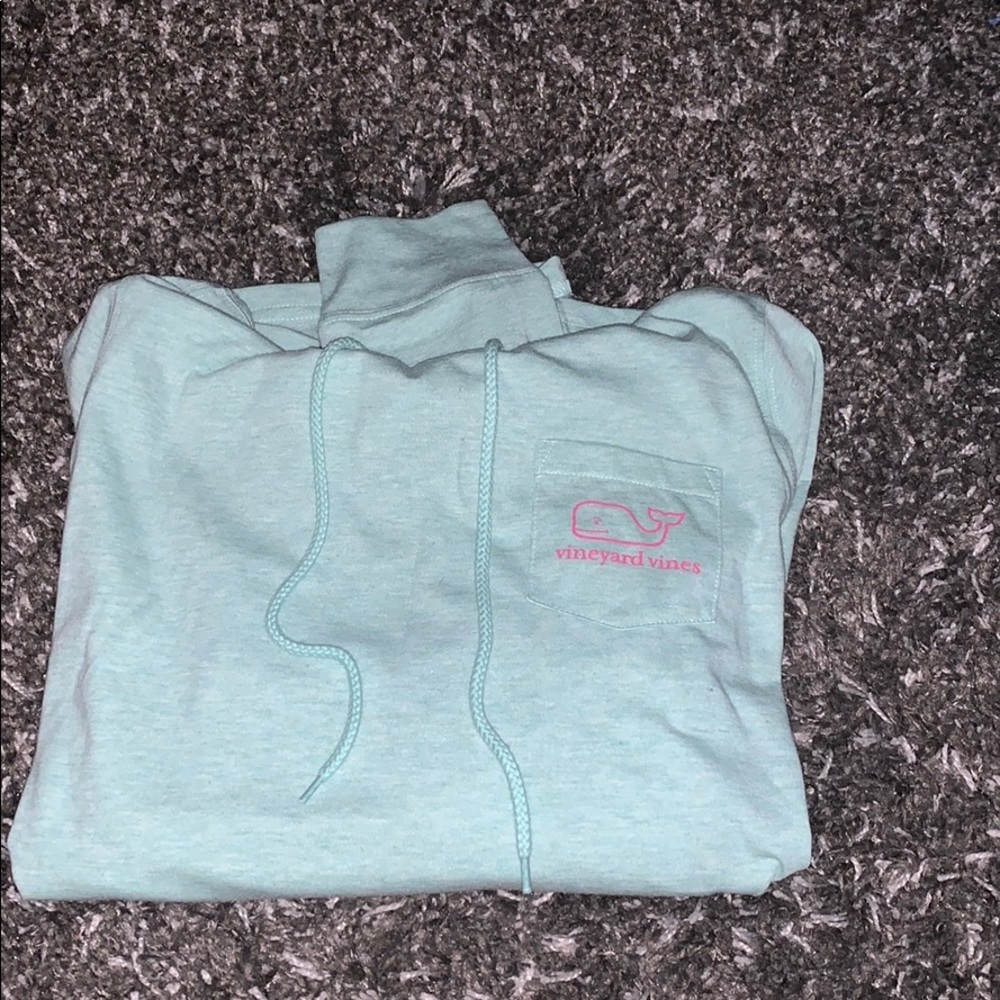 Vineyard vines